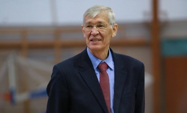 Алжан Жармухамедов: «Туркестанским змеем стал с легкой руки Василия Аксенова» - «История»