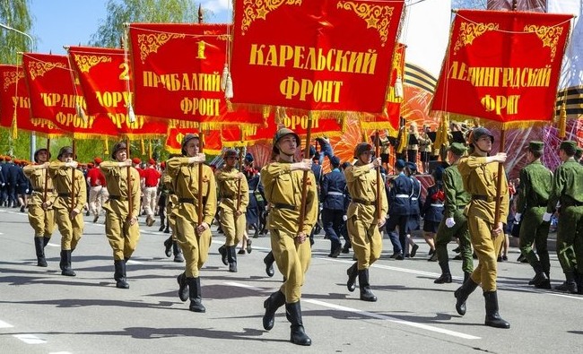 Почтить память: как компания ТАИФ-НК вносит свой вклад в празднование победы - «История»
