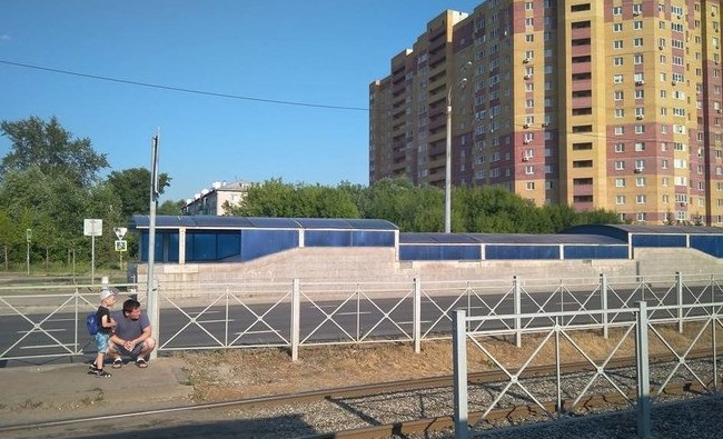 Припекло: казанцы просят оборудовать остановки общественного транспорта павильонами - «Власть»