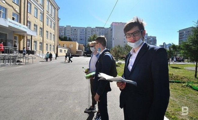 Учебный год в Казани стартует в условиях нехватки учителей и усиления охраны школ - «Инфраструктура»
