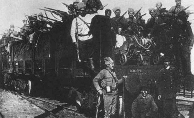 День в истории: красные взяли Казань, Александринский театр и Большой адронный коллайдер - «История»