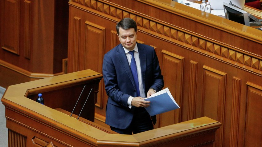 Эксперт прокомментировал отставку Разумкова - «Власть»