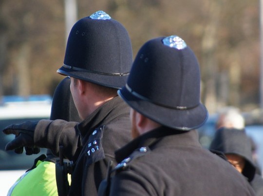 Полицейские назвали вирус COVID-19 «оружием» против них - «Общественные новости»