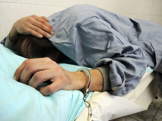 Нары Гиппократа: почему главврач "Матросской тишины" оказался в тюрьме - «Общественные новости»