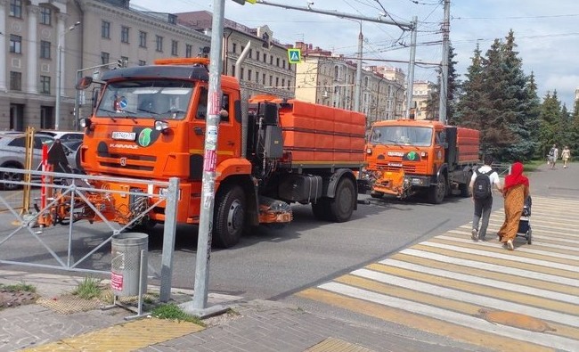 Видеоопрос: «Какую улицу в городе вы бы сделали пешеходной и почему?» - «Инфраструктура»