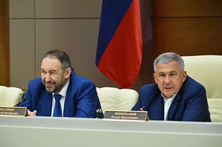 «Богатый опыт и преданность интересам республики» - «Власть»