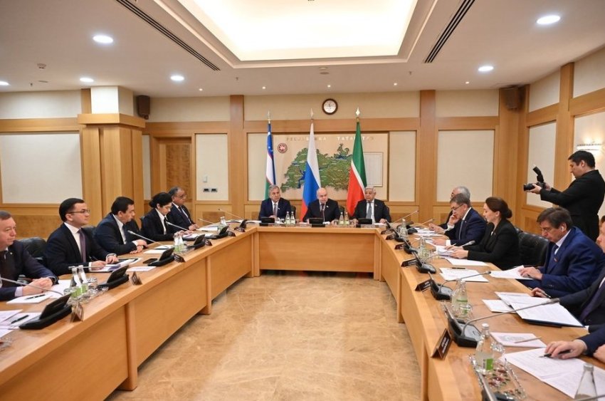 Узбекистан предлагает проложить «духовный мост между «Кул-Шарифом» и мавзолеем имама аль-Бухари» - «Власть»