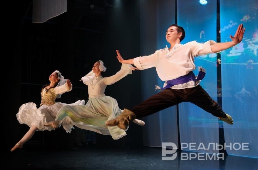 «Сарвиназ»: как в Казани попробовали подружить классику и современный танец - «История»
