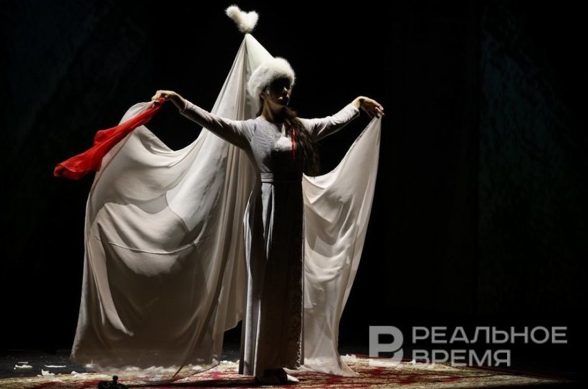 Тинчуринский театр поставил «Тополек мой в красной косынке» Чингиза Айтматова - «История»