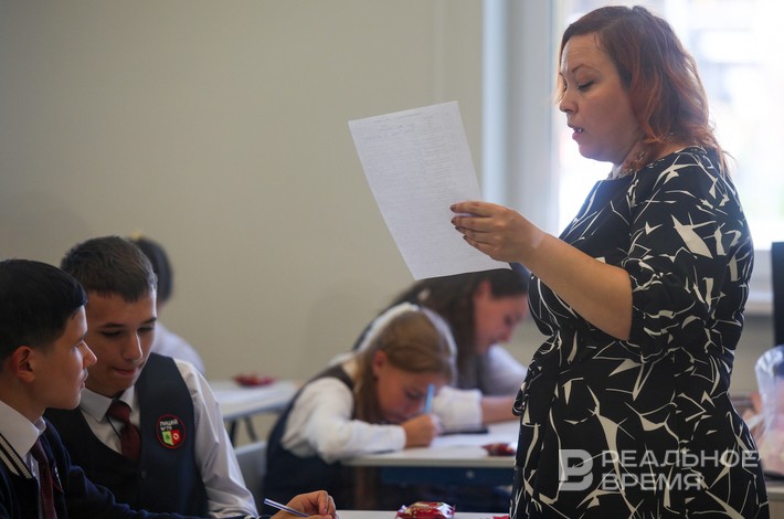 В Татарстане нехватка учителей частично компенсируется сокращением 10-классников - «Власть»